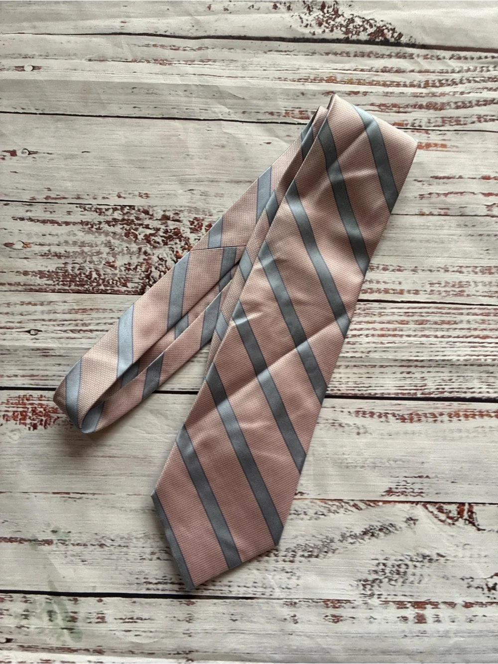 Claiborne Pink and Silver Diagonal Stripe Tie